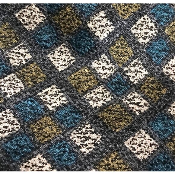 American Essentials 100% Silk Tie With Geometric Checkered Design Necktie - Picture 2 of 4